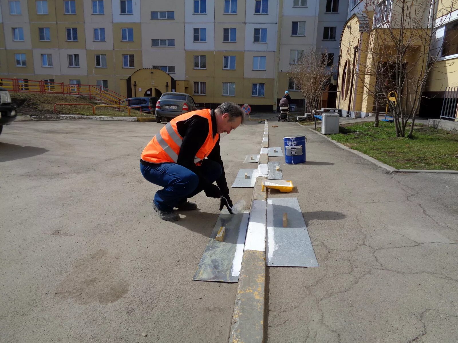 лобкова 4 омск. советская 102в серпухов. крашеные бордюры. продам парковочное место. кропоткина 102 новосибирск подружки.