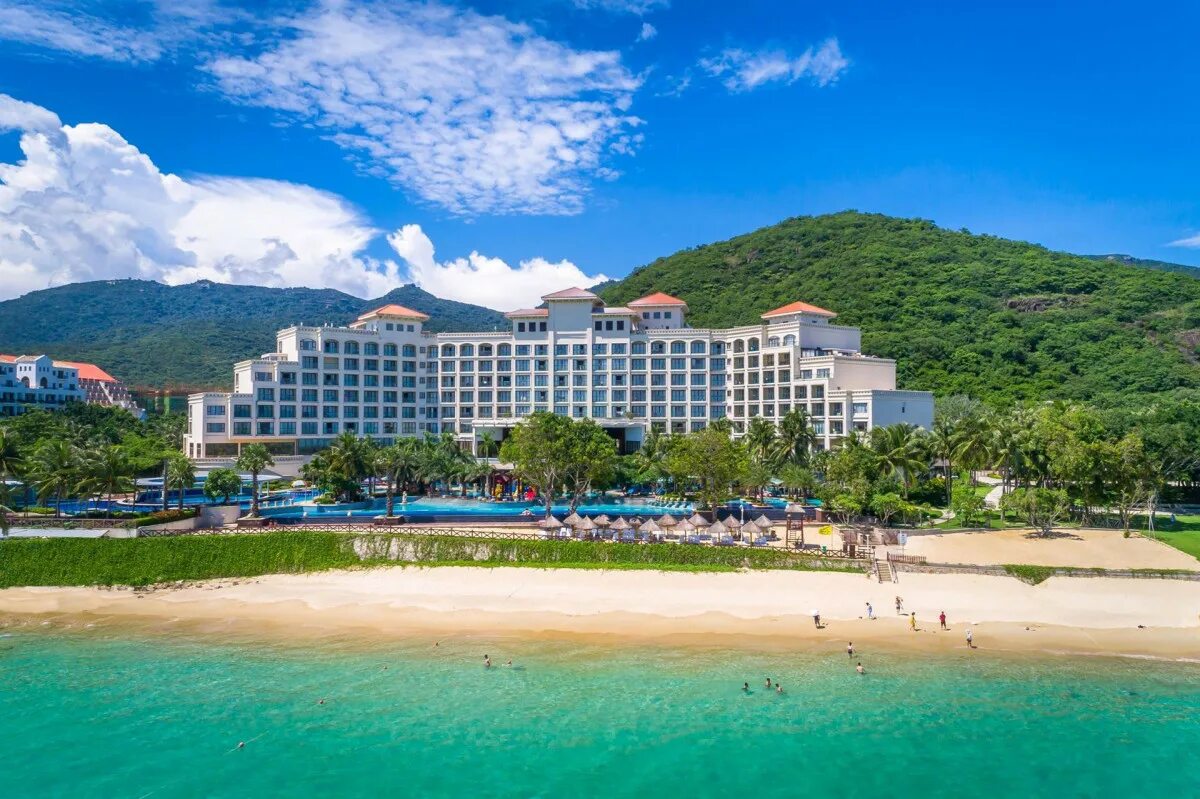 Bay китай. Санья 2024. Pullman oceanview sanya bay resort & spa. Bay китай. Bay китай.