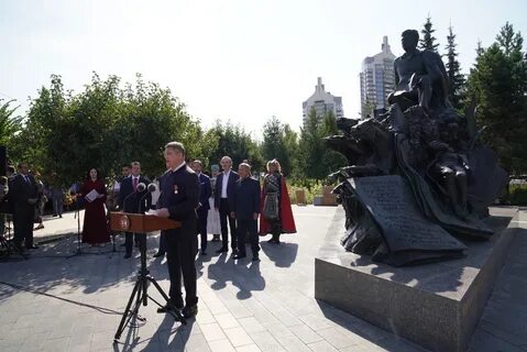 Открытие памятника поэту