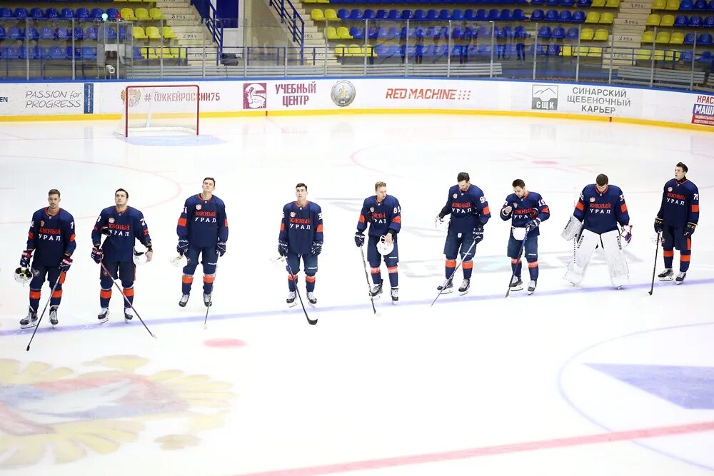 верхняя пышма горняк. хк южный урал звезда 2022. горняк угмк верхняя пышма акм новомосковск трансляция. горняк угмк верхняя пышма. горняк верхняя пышма.