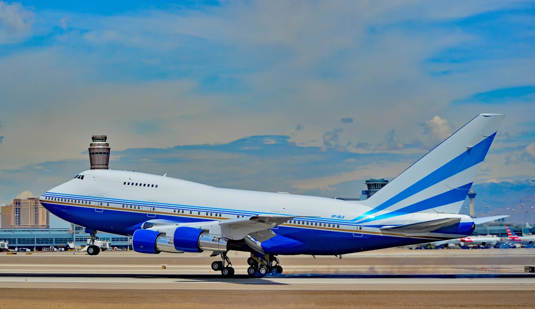 Самолеты боинг вместимость. Boeing 747sp. боинг 747 sp. самолет боинг 747 sp. б747 sp.
