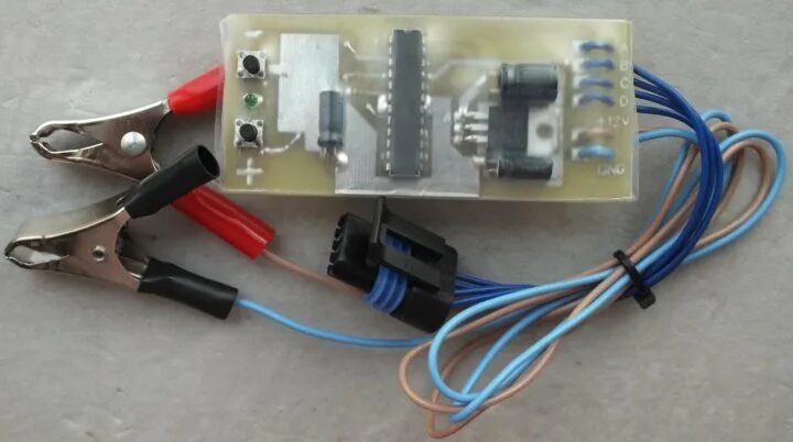 Самодельный тестер для проверки рхх. Тестер проверка регулятора холостого хода. Тестер рхх холостого хода. Тестер регулятора холостого хода. Прибор для проверки регулятора холостого хода своими руками.