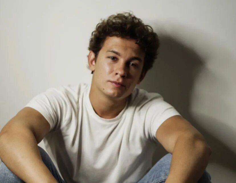 николай кологривый. никита кологривый жиза сериал. робак сериал 2022. кологривый осудил. никита кологривый фильмография.