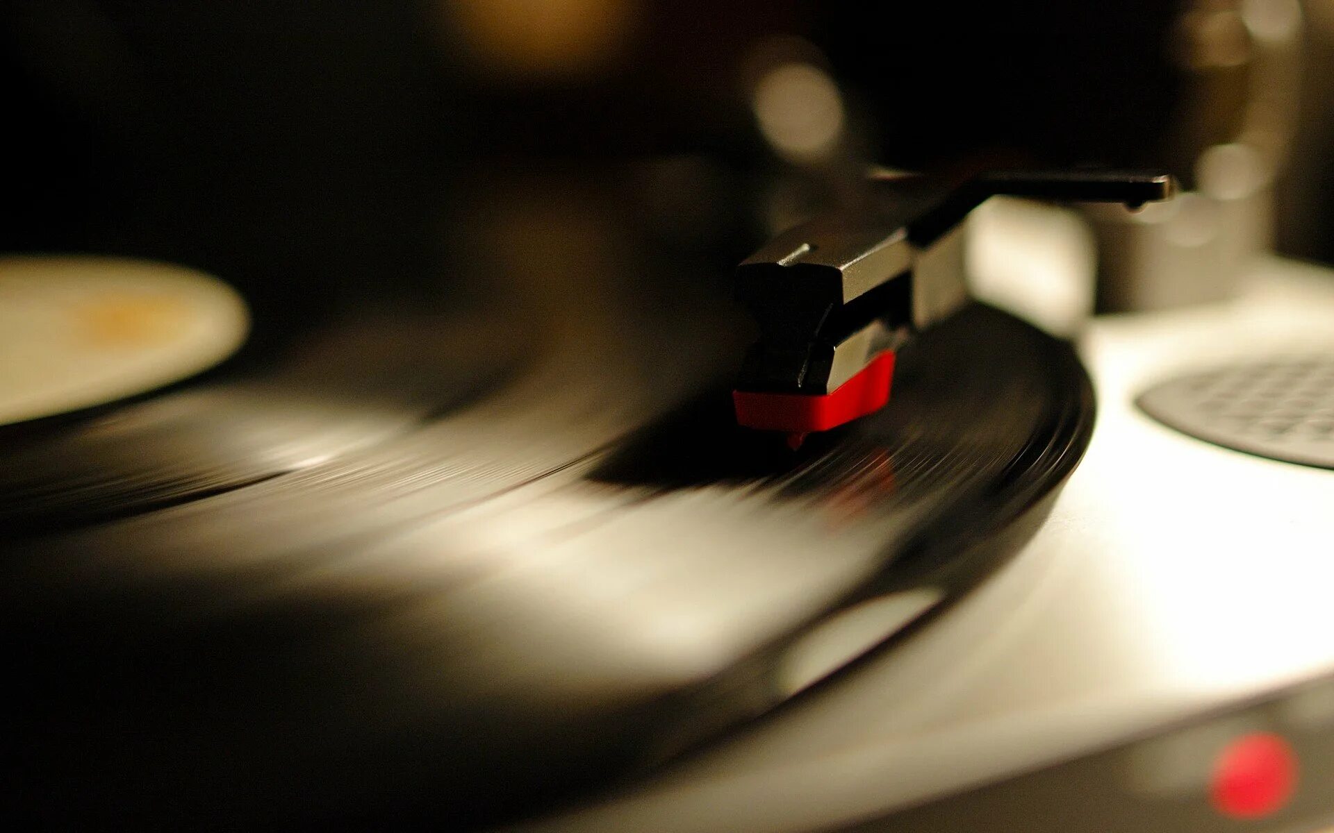 Пластинка винил. Фон пластинки. Музыка качества винила. Technics sl-1200. Виниловые пластинки.