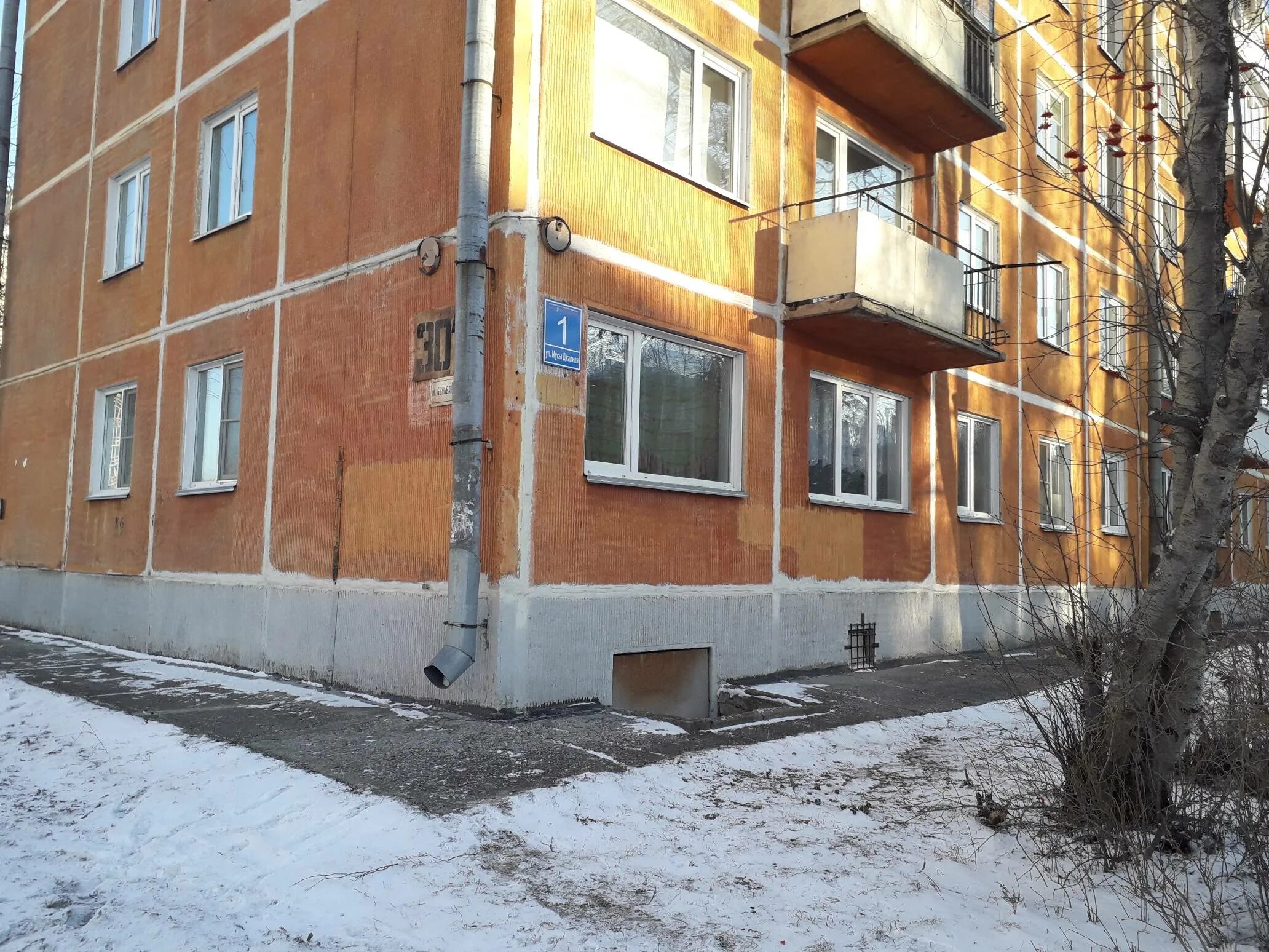 Замерзающие дома климовска. Новосибирск академгородок ул. Замороженный дом. Замерзающие дома климовска. Замерзающие дома климовска.