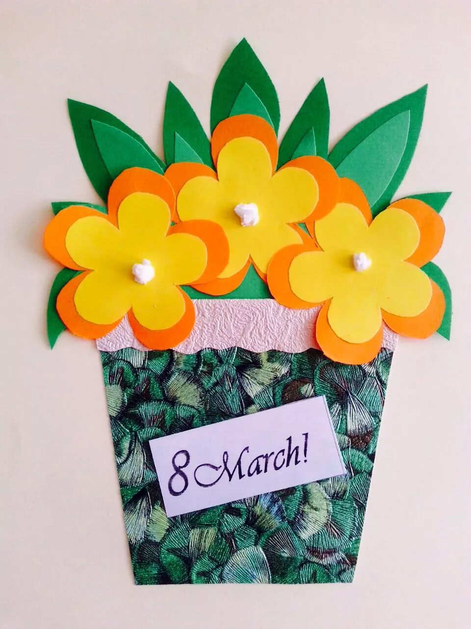 поделки ко дню матери. поделки на день мам. поделки на день мам. подарок маме в детском саду. полелка не лень матери.