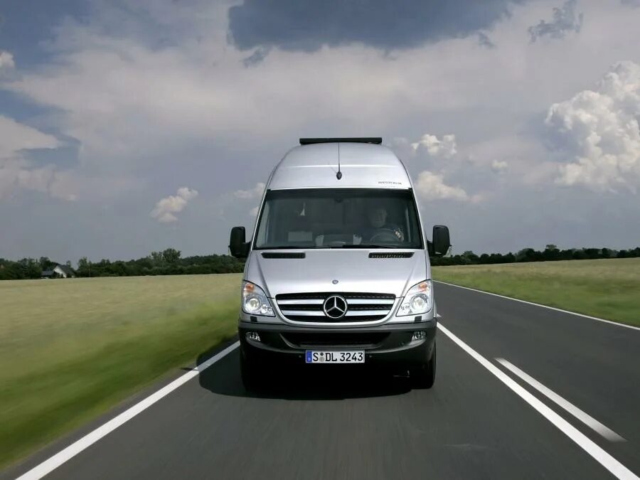 Ателье Brabus построило роскошный Mercedes Sprinter - ДРАЙВ