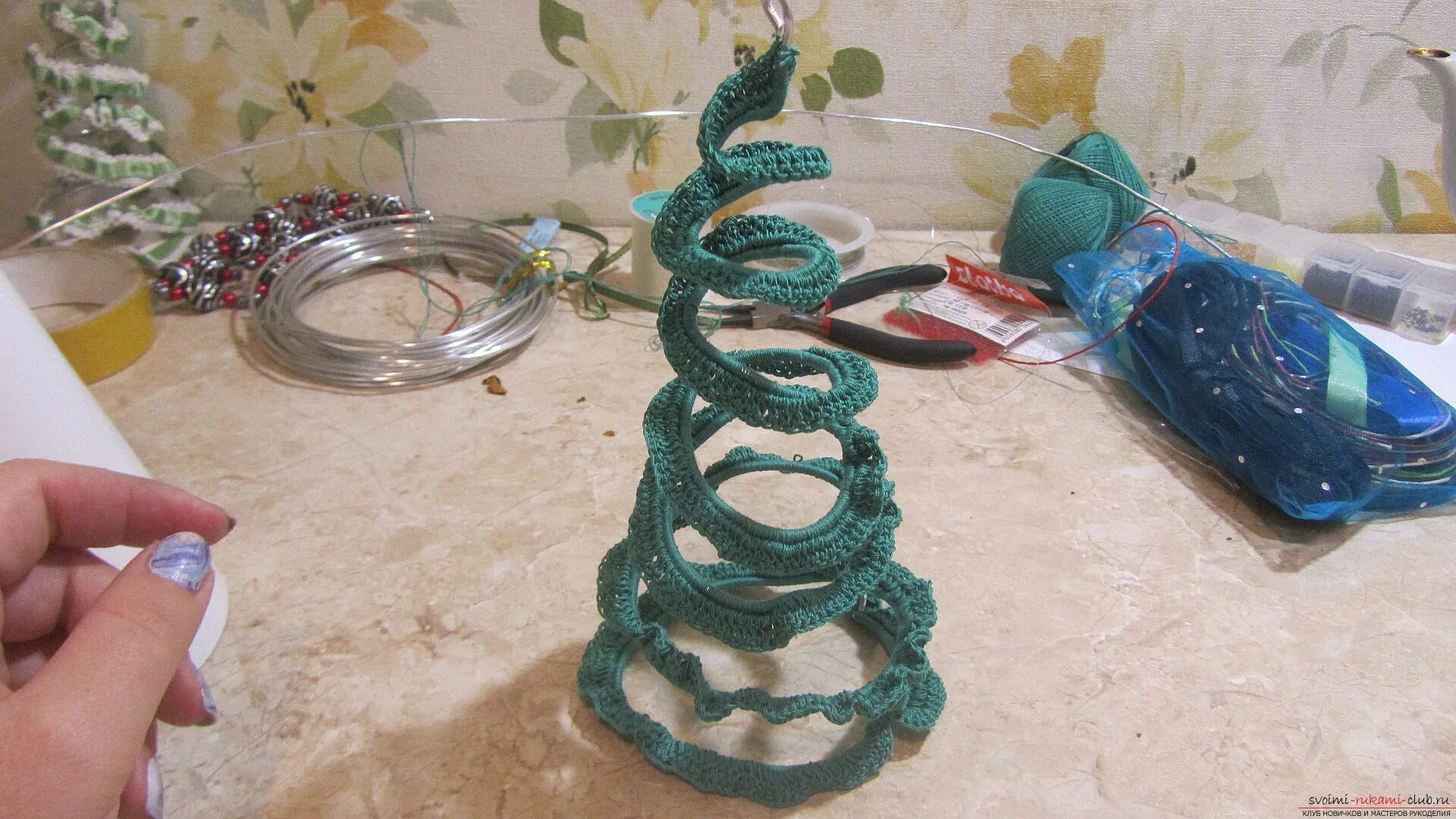 Елочка из проволоки