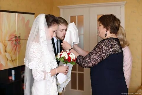 Какой предмет помог найти жениха елены