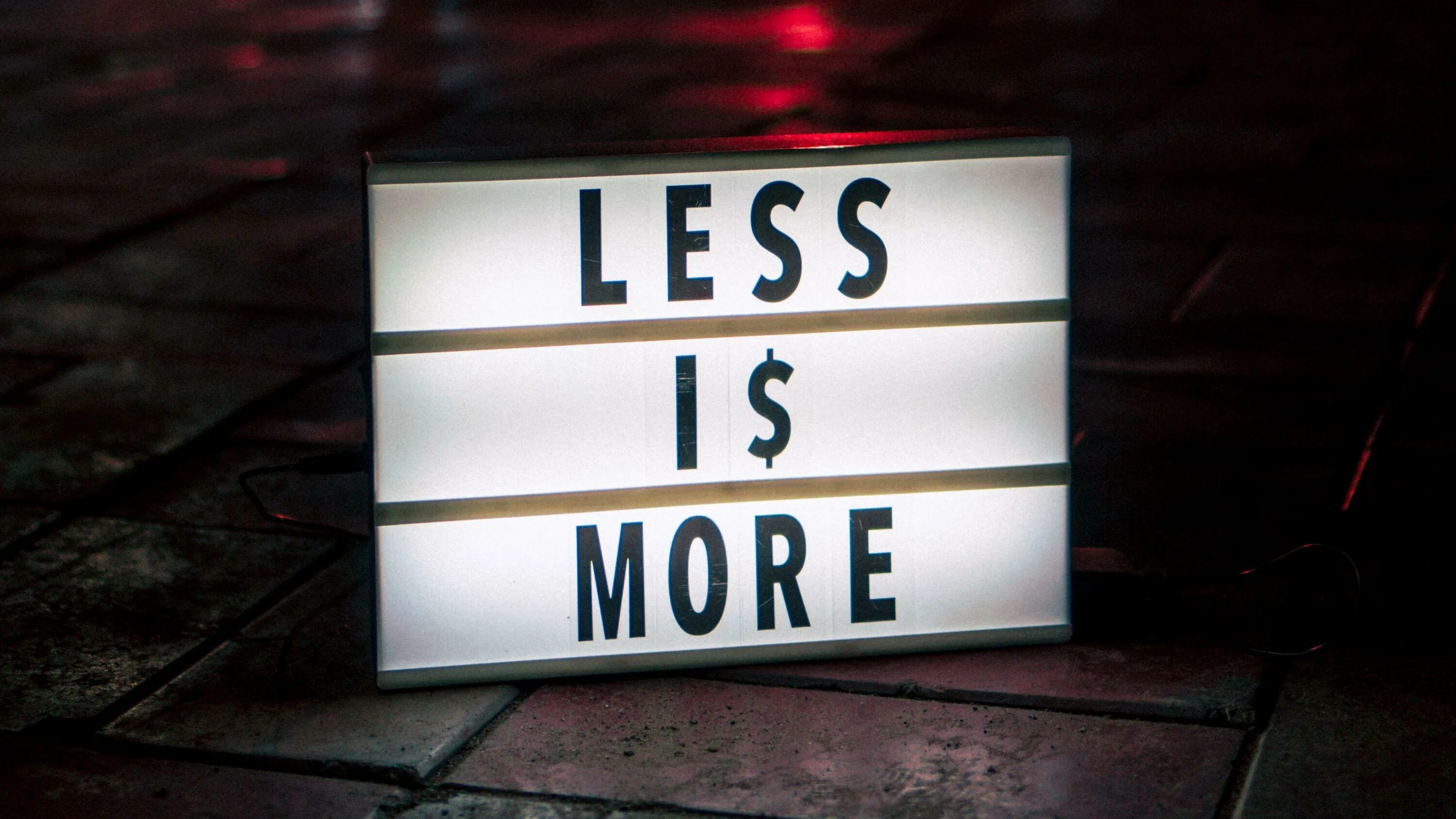 Less is more day be. Less is more. less is more картинка. less is more wallpaper. фоторамка less is more.