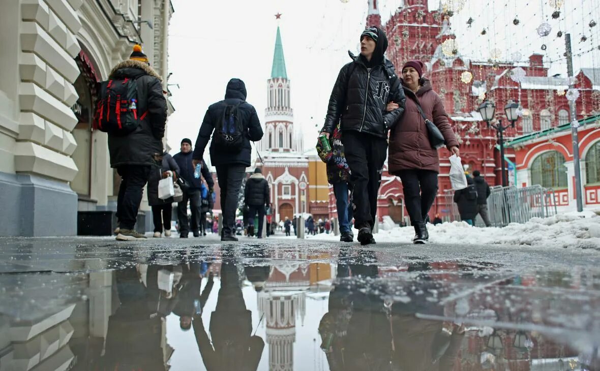 Погода москва синоптик россия. Снег в Москве. Гололед в Москве. Похолодание в Москве. Москва сейчас фото.