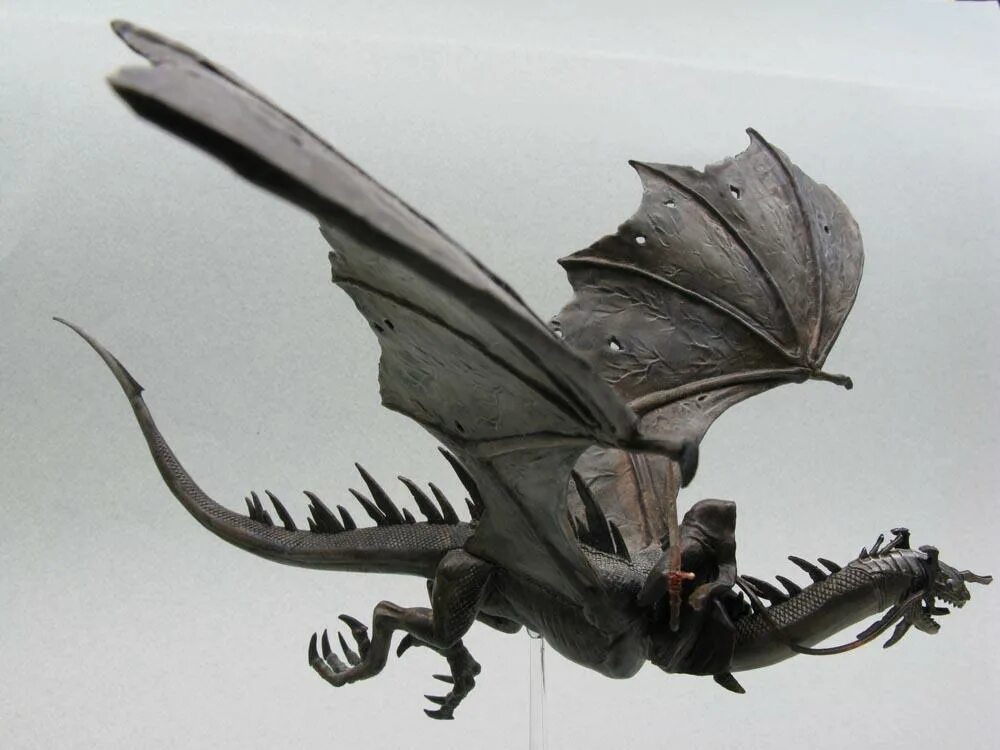 Виверна назгулов. Крылатые твари. Fellbeast lotr. Король-чародей ангмара. Виверна назгулов.