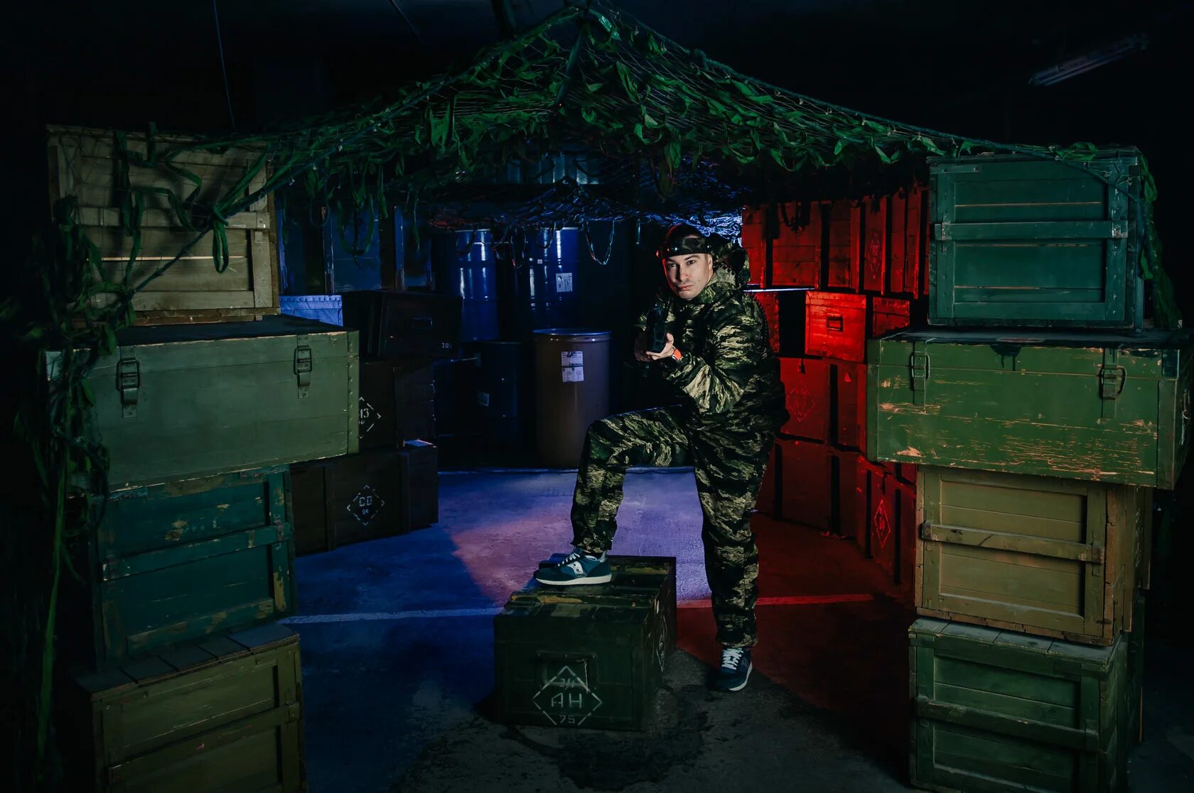 Тварь канализация квест клаустрофобия. Квест деревня дураков. Квест last way на электрозаводской. Don't know twice игра. Квест игра для молодежи картинки.