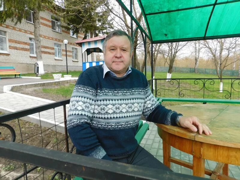 Погода ущерпье клинцовский р н брянская. Клинцы река. Клинцы река ипуть. Памятник ленину дк маркохим. Погода ущерпье клинцовский р н брянская.