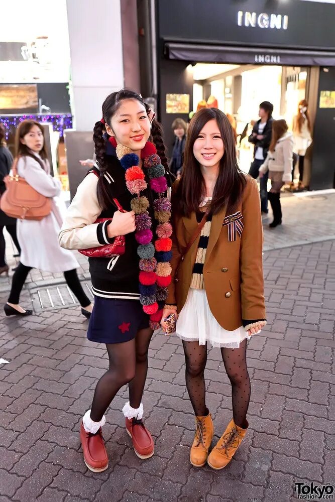Токийские одежда. Японские девушки на улице. Японцы на улицах Токио. Японские девушки на улицах Токио. Модные китаянки на улице.
