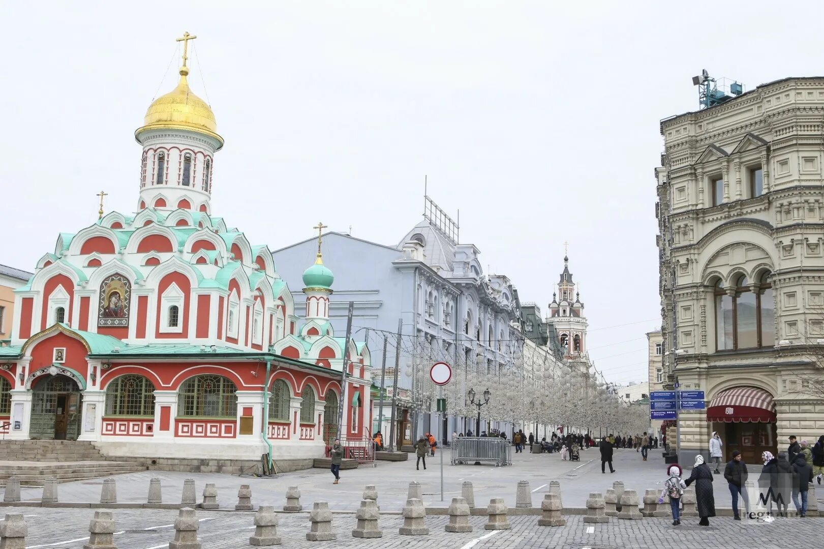 Казанская пл. Казанский храм на Никольской улице. Церковь Москва красная площадь Никольская улица.