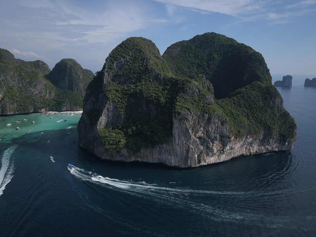 Остров Пхи-Пхи Таиланд. Пхи Пхи скалы. Природа Тайланда Пхи-Пхи. Залив Майя, ко-Пхи-Пхи, Таиланд. Perfect island