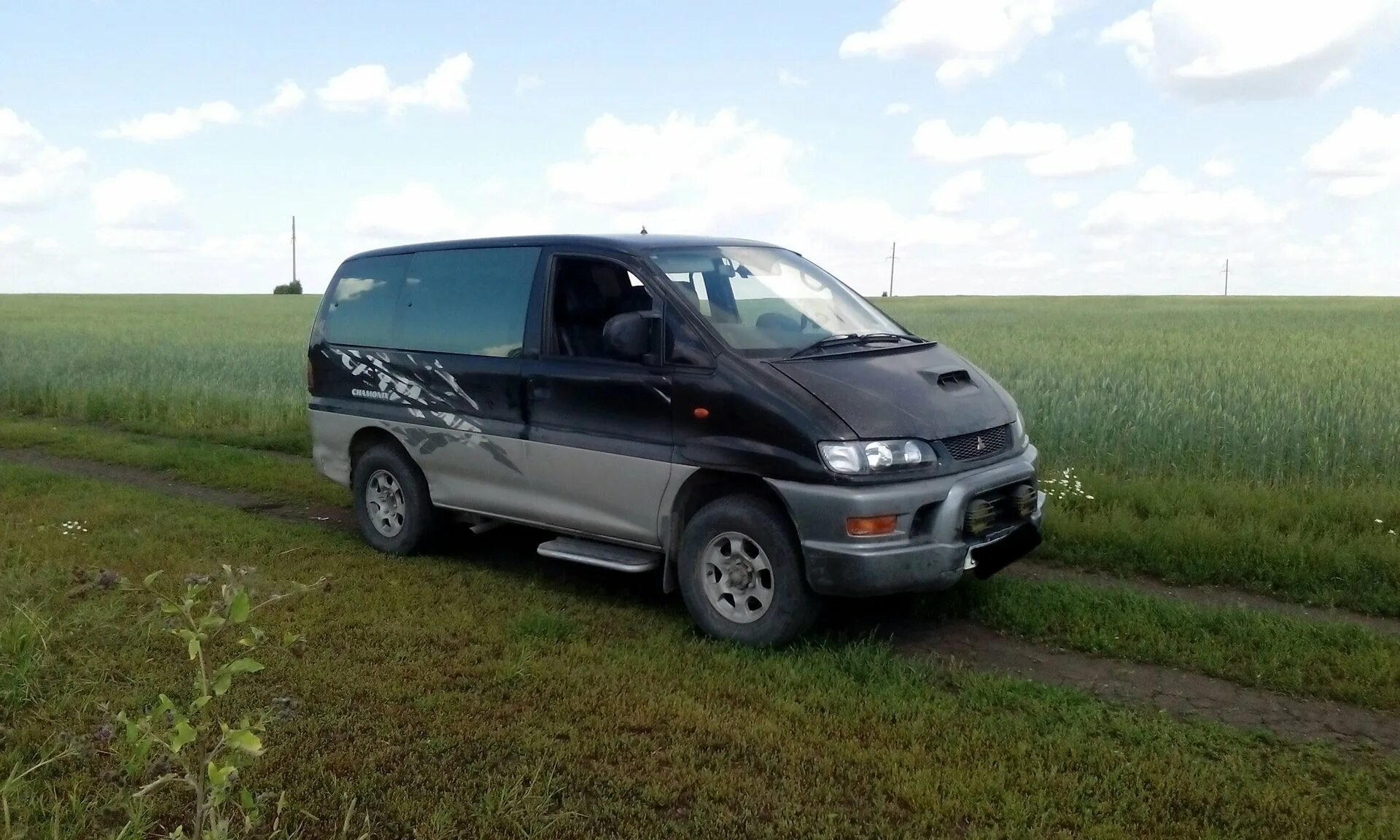 Мицубиси l400. Мицубиси Делика l400. Mitsubishi l400 1998. Mitsubishi l400 2023.