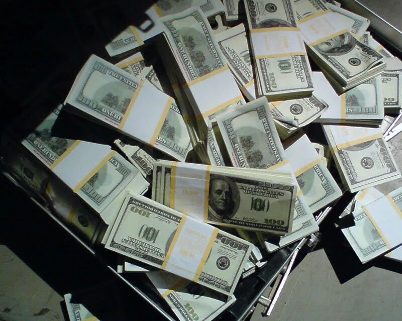 Туризм деньги. Финансовая гарантия италия. За контрабанду наличных денежных средств. Сколькоьденег в россии. Вывоз денег из страны.