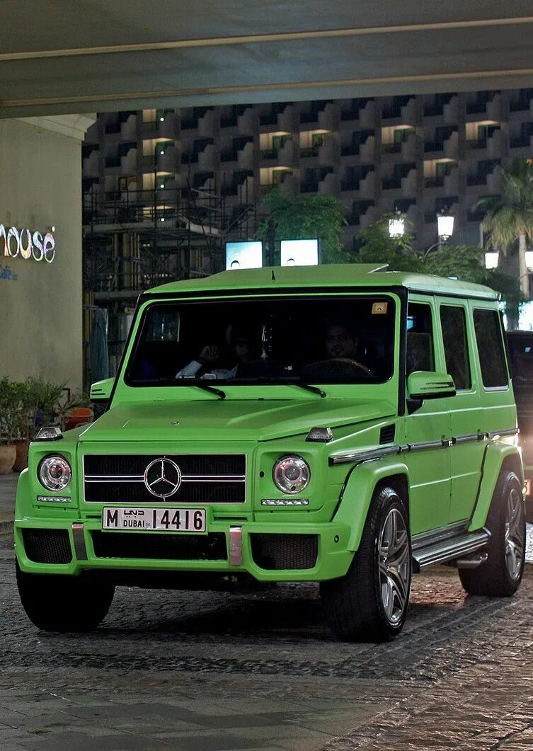 Mercedes benz g55. Машины похожие на гелик. Mercedes g63 amg бандитский. Гелендваген. Мерс гелик 2022.