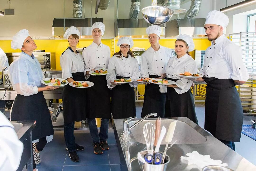 Работа поваром в сочи. Работа поваром в сочи