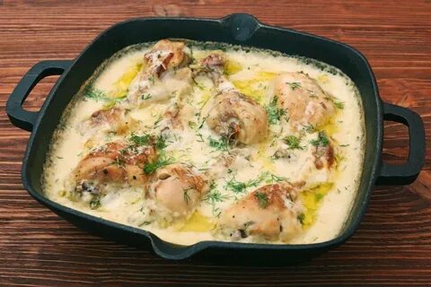 Курица в сливочном соусе с молоком