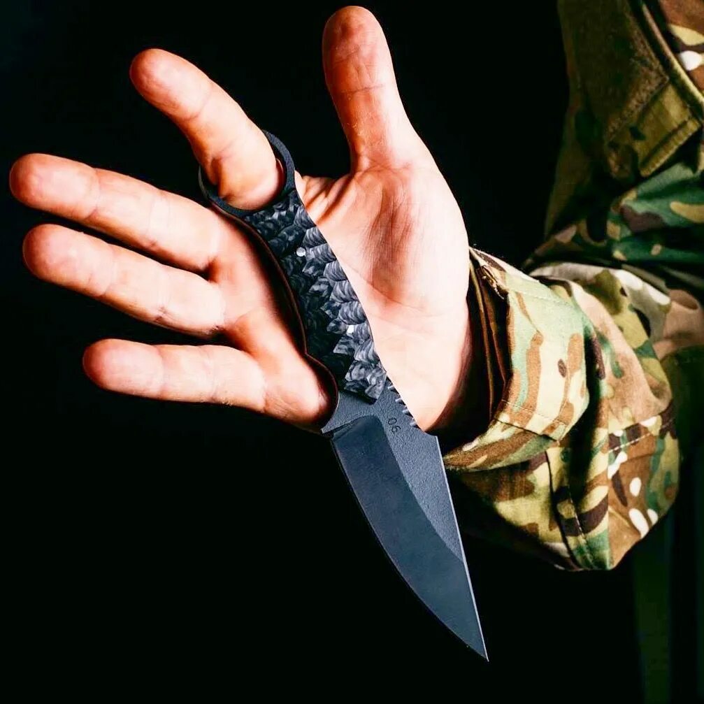 Ножевая техника. Нож для самообороны. Нож для ножевого боя. Нож для боя на ножах.