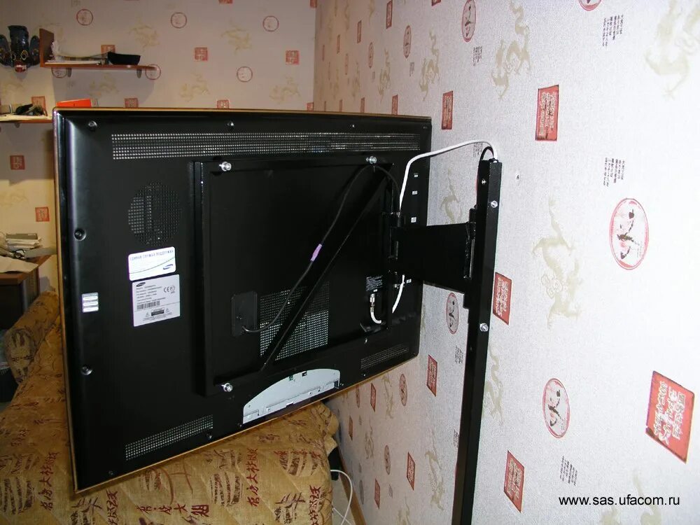 Крепление для телевизора lg. LG 42lm580t кронштейн на стену. LG 42lm580t. Кронштейн для телевизора LG 42lw4500. Кронштейн LG 42la.