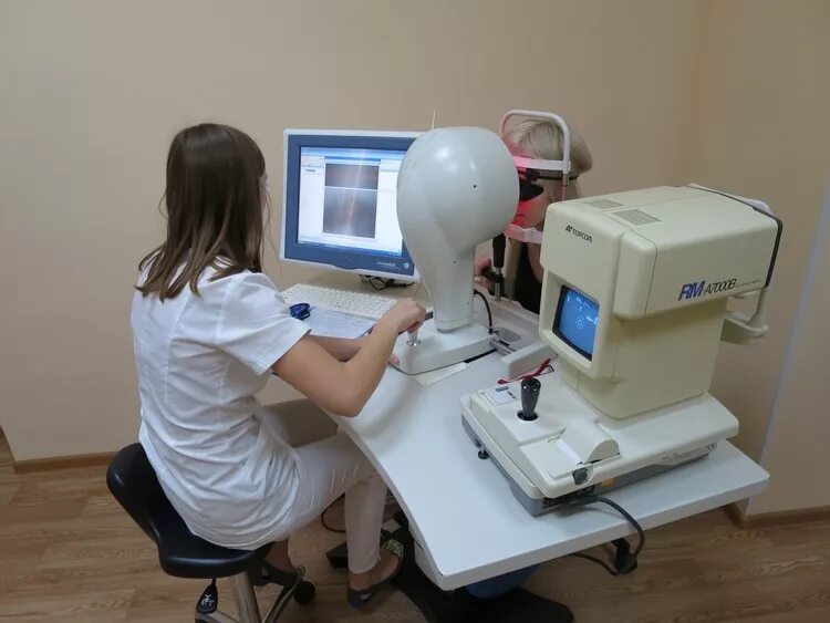 Коррекция smile clinicaspectr ru. Метод Смайл коррекция зрения. Лазерной коррекции зрения методом Смайл. Технология Смайл в офтальмологии. Smile технология лазерной коррекции зрения.