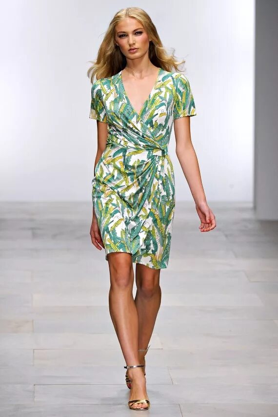 Ready to dress. Balmain dress 2009. эрдем моралиоглу платья. антонио марас платье из жаккарда. Aquilano.