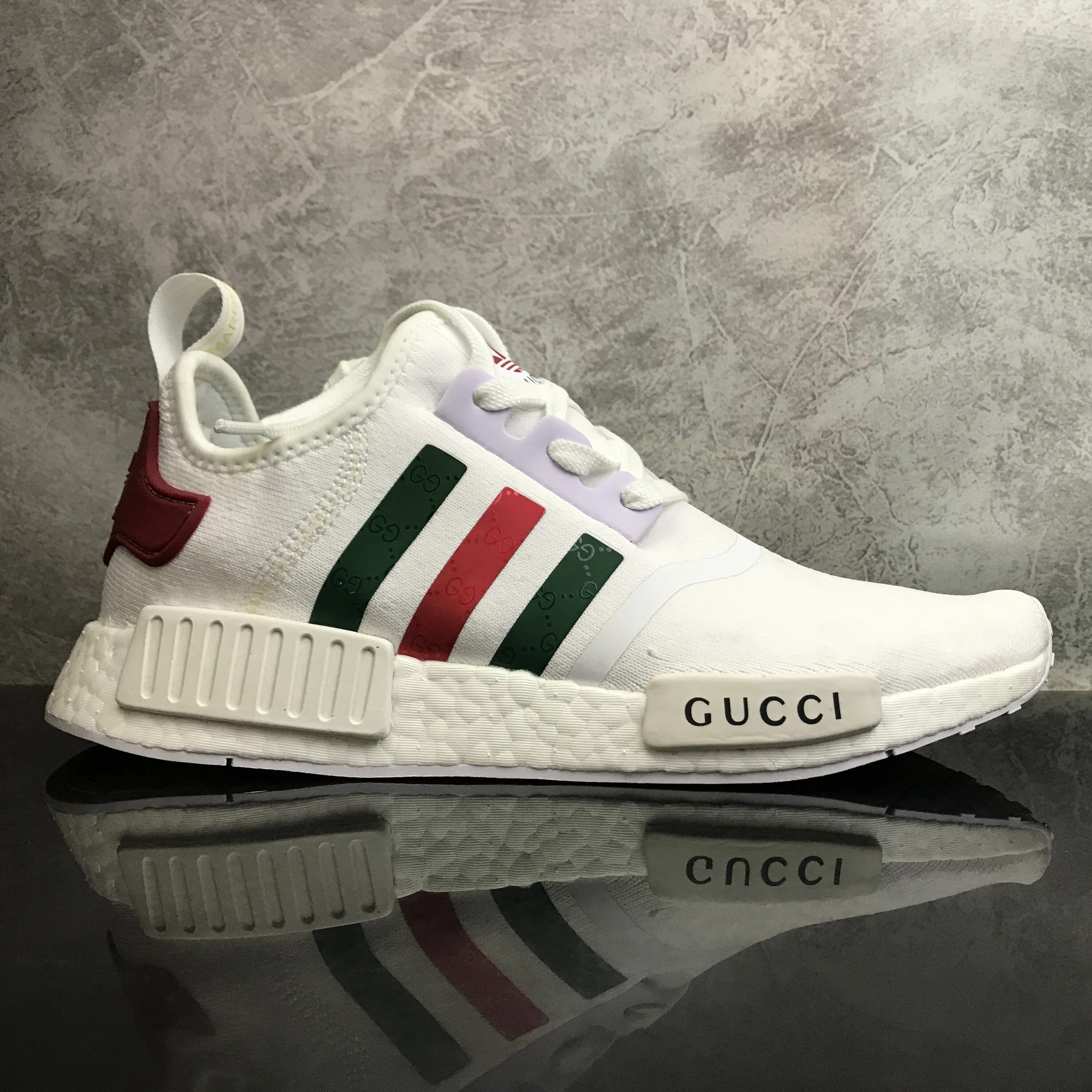 Adidas NMD Gucci. Adidas x Gucci. Коллаборация гуччи и адидас. Адидас гуччи кроссовки. Кроссовки адидас гуччи