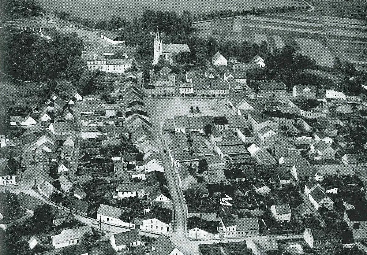 Neighbouring town. Фото Цинтен.