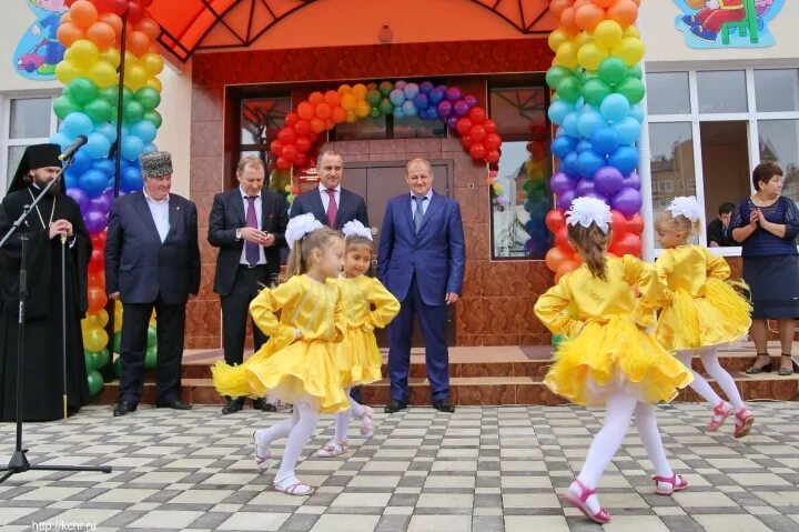 Частная школа Медина Черкесск. 11 Школа Черкесск. Детский сад солнышко Черкесск. 12 Школа Черкесск. Сайты школ черкесска