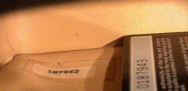 Кико оригинал как отличить. Supreme made in korea бирка. Косметика оригинал и подделка. Кико милано блеск 17. Подарок на 2000 рублей.