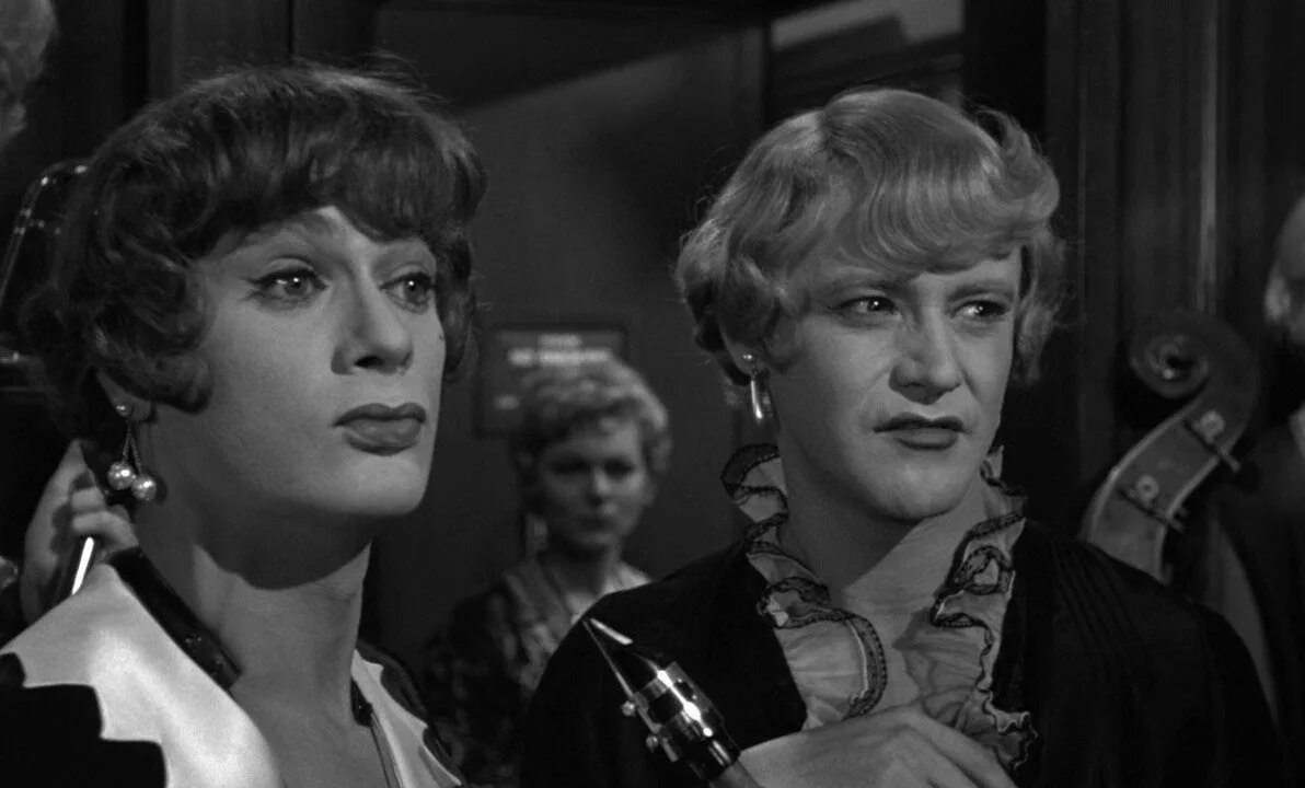 В джазе только девушки недостатки. В джазе только девушки (1959). В джазе только девушки Дафна.