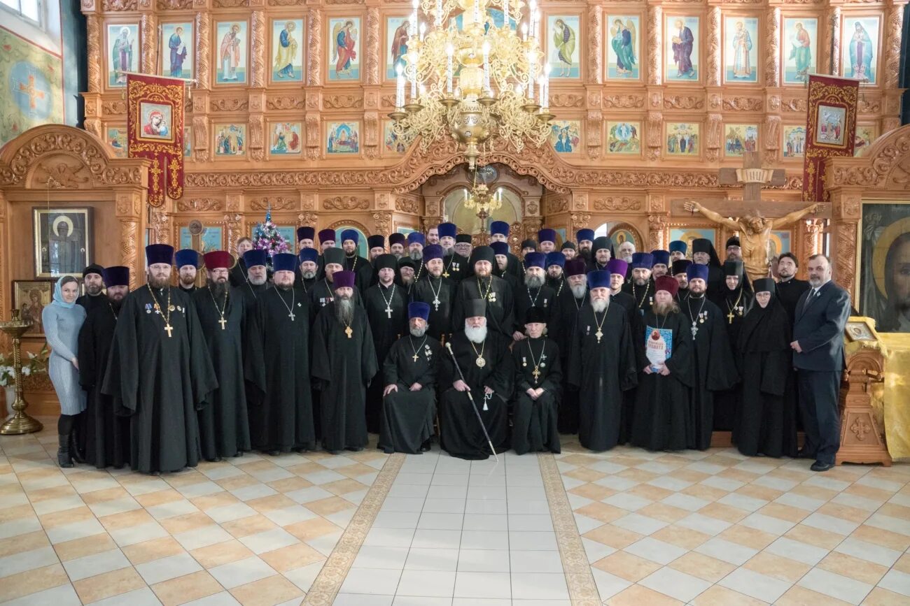 церковнослужители саратовской епархии. страница епархии. духовенство храма. песоченская епархия официальный сайт. епархия 33.