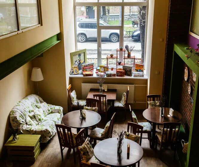 Хостел круассан на павелецкой москва. Хостел круассан москва. Хостел croissant москва космодамианская набережная. Круассан хостел. Хостел на павелецкой.