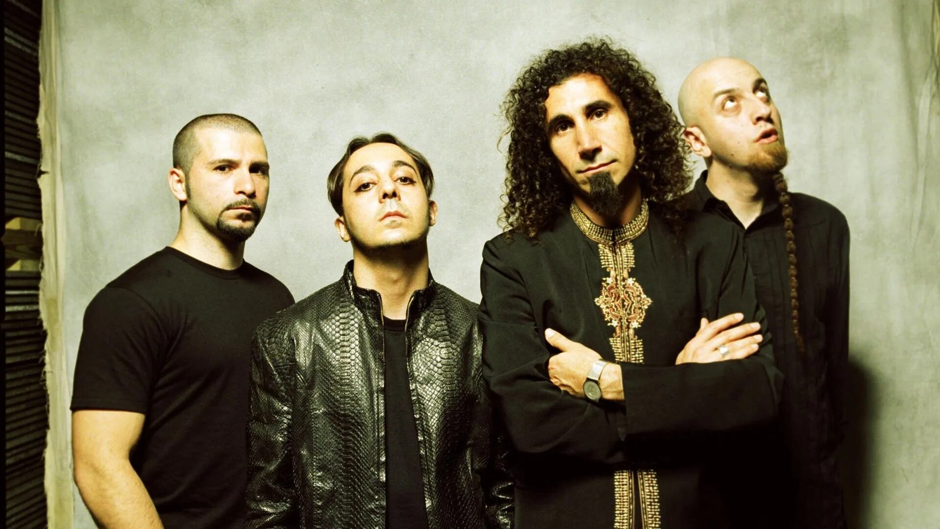System of a down lonely. System of a down. system of a down сейчас. system of a down участники. system of a down концерт.