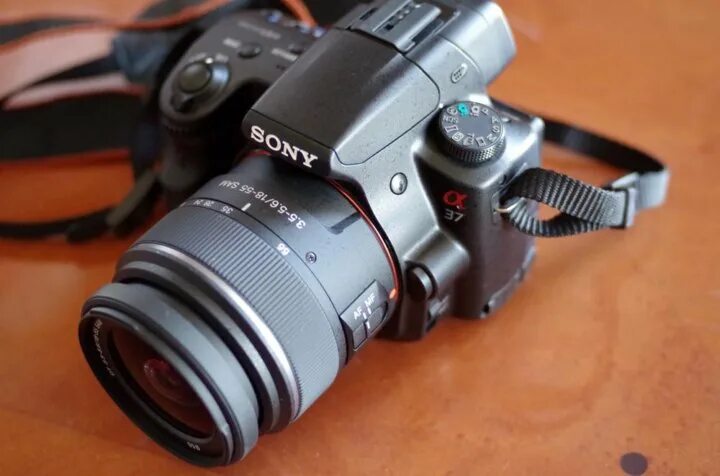 Sony alfa 37. Фотоаппарат sony slt-a37. Sony alpha slt-a37 kit. Sony alpha 37. Фотоаппарат сони альфа 37.