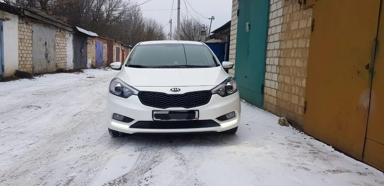 Дхо церато. ДХО Киа Церато 3. Ходовые огни на Киа Церато 3. Kia Cerato 3 дорестайлинг. ДХО для кия Церато 3.