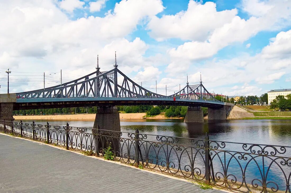 Сколько мостов в твери