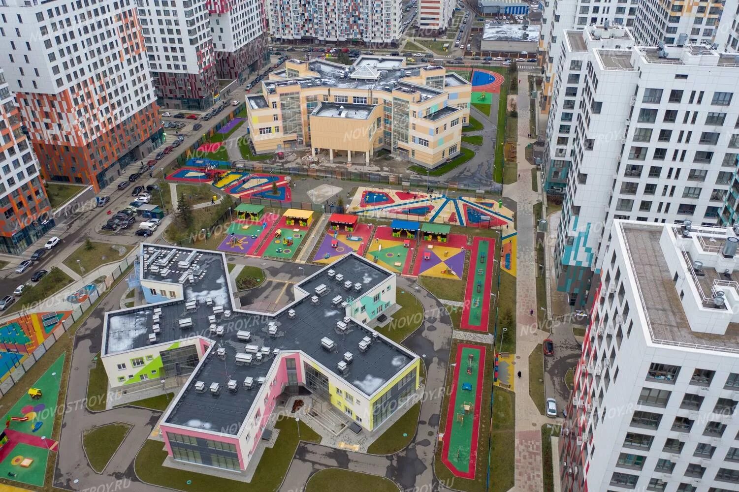 Жк ривер парк екатеринбург. Жк ривьера парк москва коломенская. Ольга великая ривер парк. River park жк москва. Ривер парк нагатинский затон.