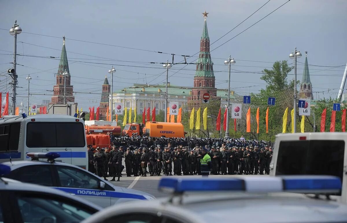 7 май 2012 года. Болотная площадь 2012 митинг. Навальный 2011 Болотная площадь. Болотная революция 2012. 6 Мая 2012 Болотная площадь.