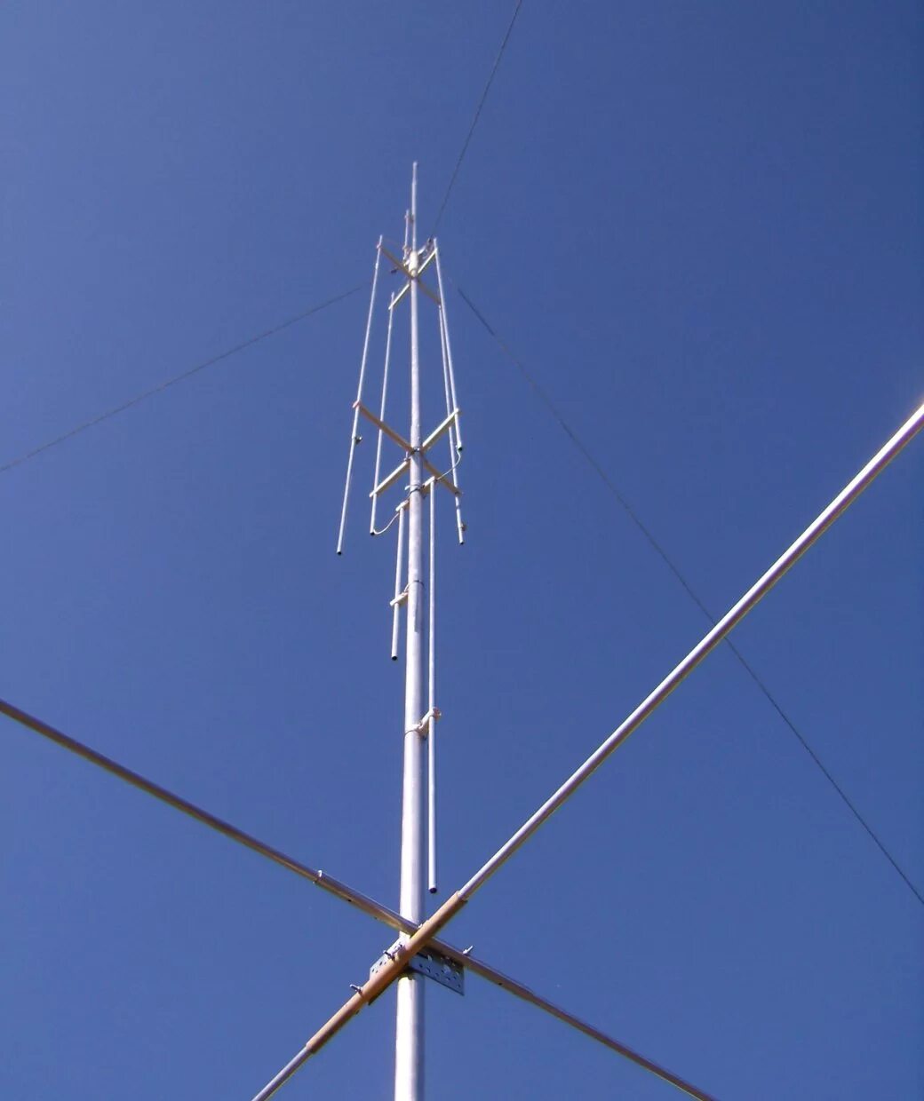 Антенна на 10 15 20. Антенна gap titan. gap titan dx antenna. антенна rv 8hf. сборка антенны gap titan dx.