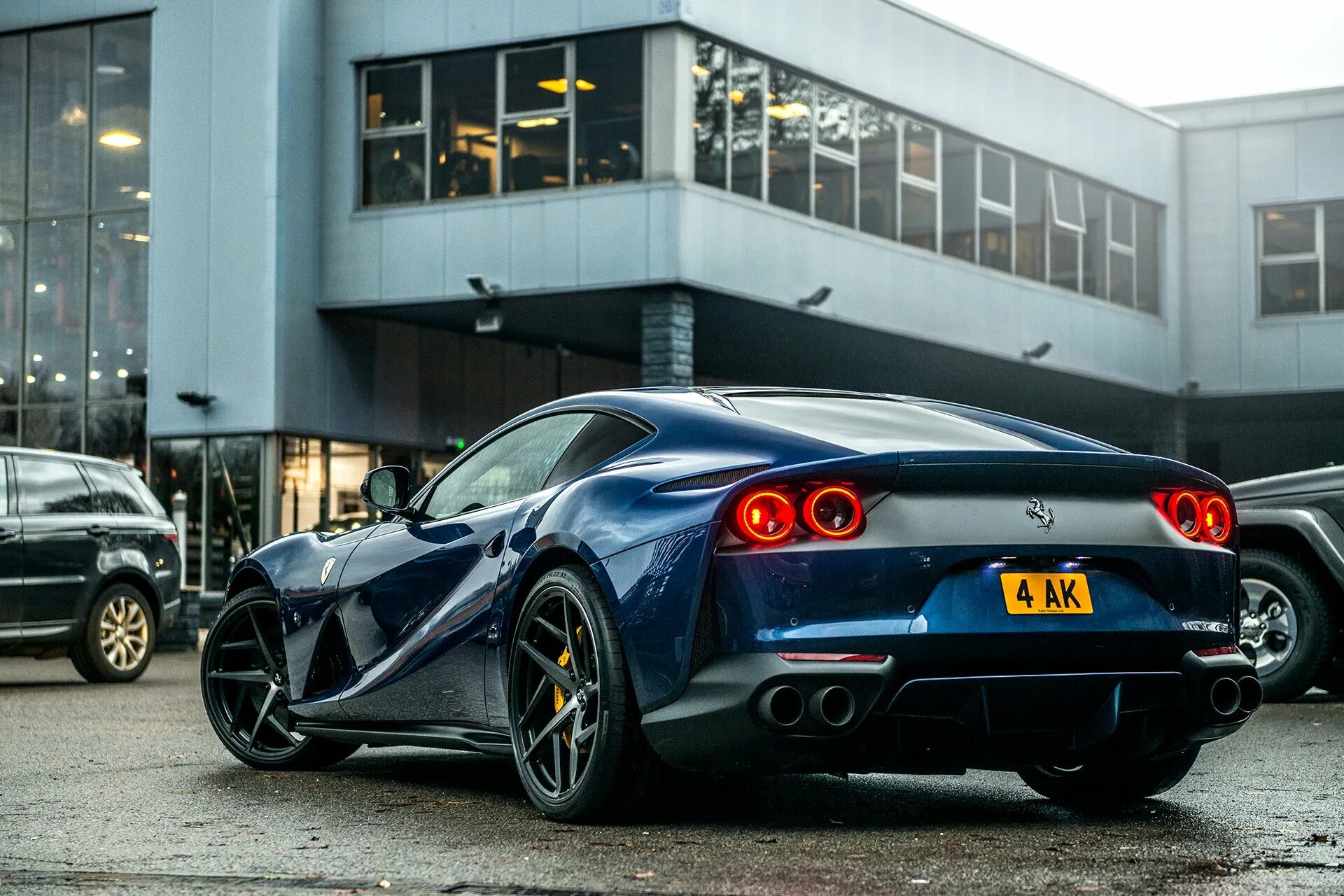 812 го. Afzal kahn. best wheels on 812 superfast.
