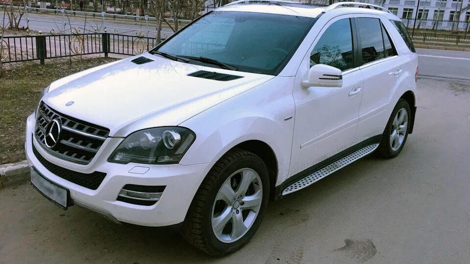Мл 164 кузов. Мерседес мл 164 кузов. мерседес мл 164 белый. мерседес мл 350 164 кузов. мерседес ml 350 в 164 кузове.