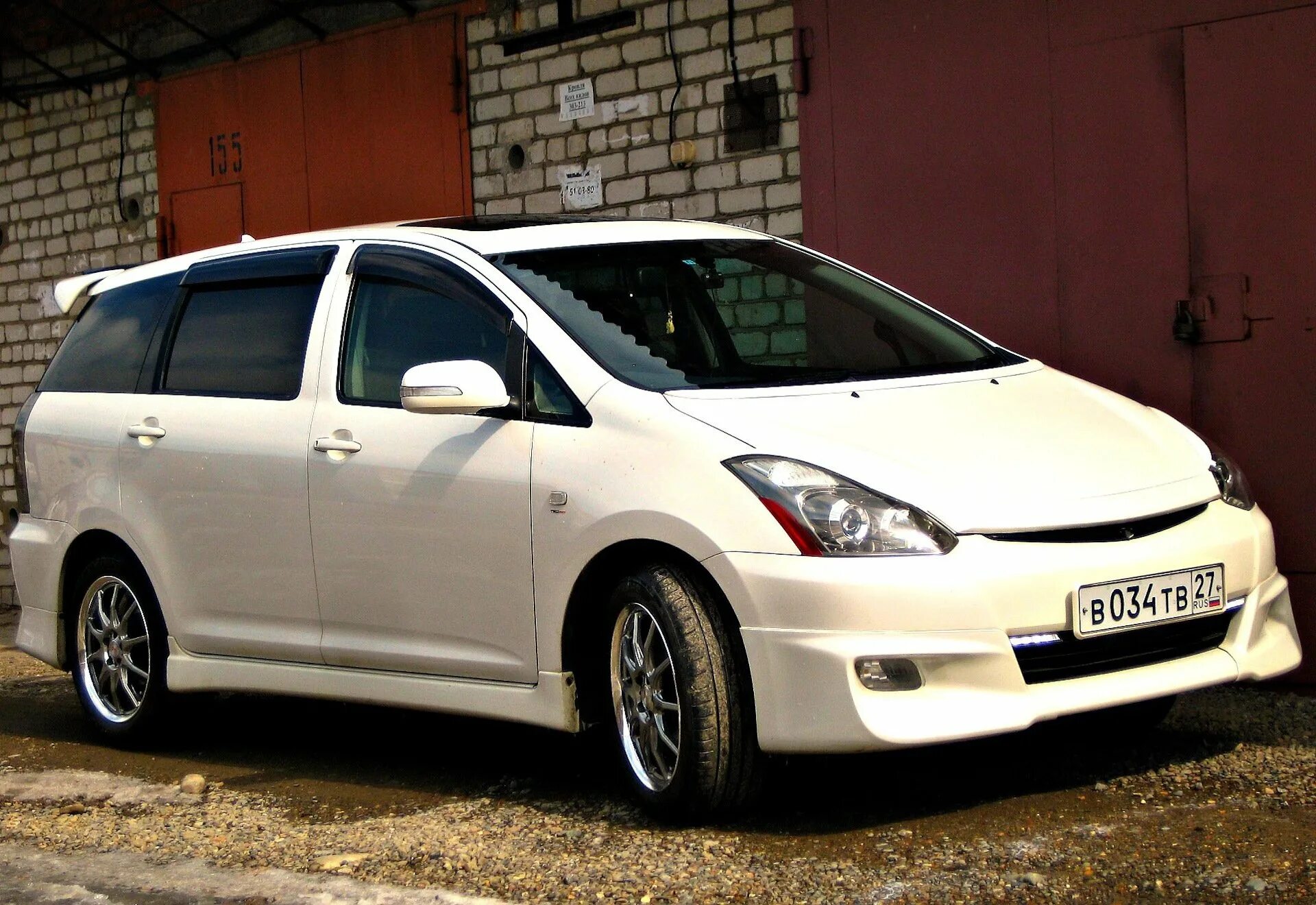 Toyota Wish. Toyota Wish 1. Toyota Wish 1.8 g. Тойота Виш 1.8.