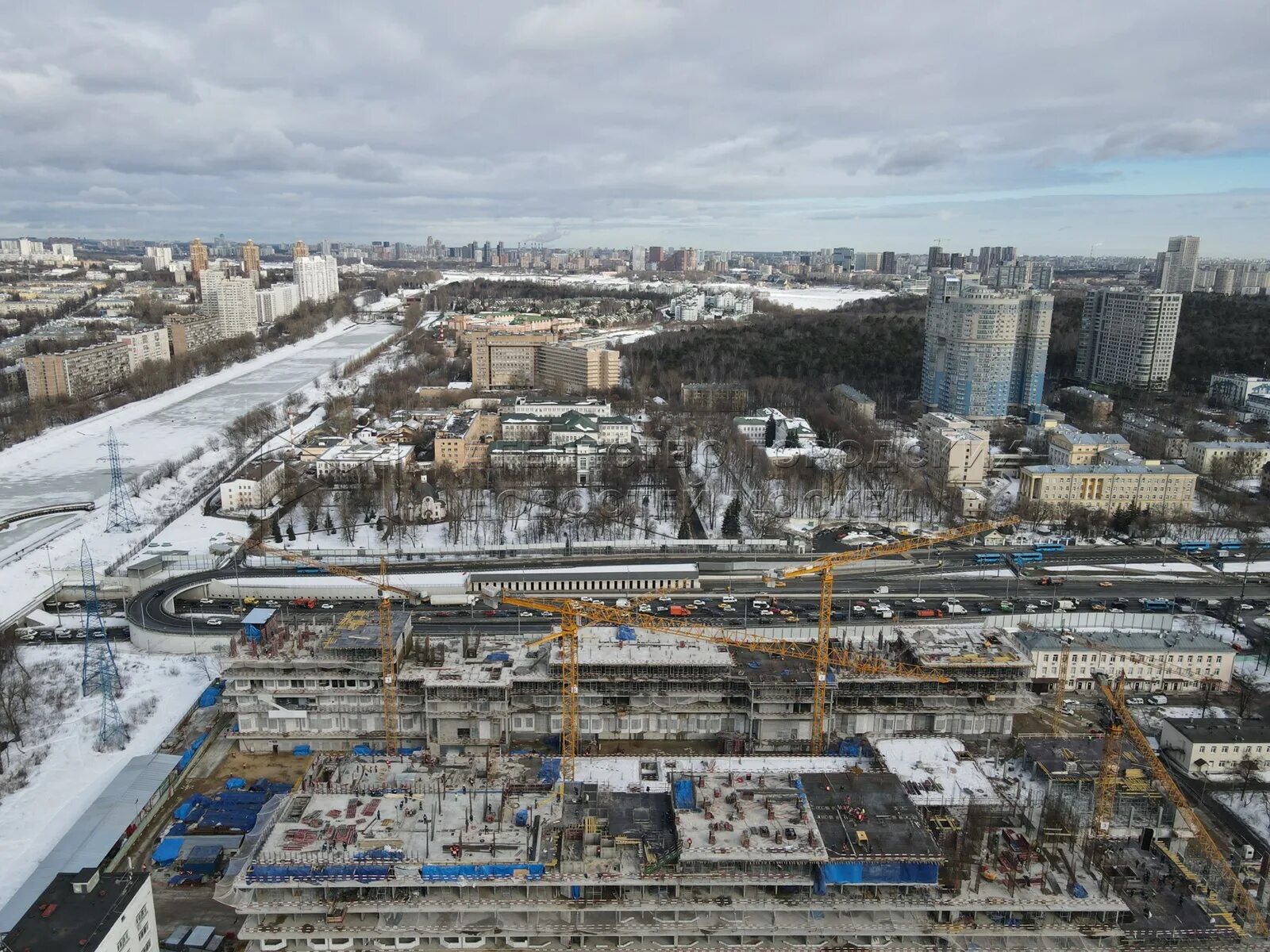 ИКБ 1 Волоколамское шоссе. ИКБ 1 Волоколамское шоссе стройка. ИКБ 1 Волоколамское шоссе новый корпус. Волоколамское шоссе 63 инфекционная больница.