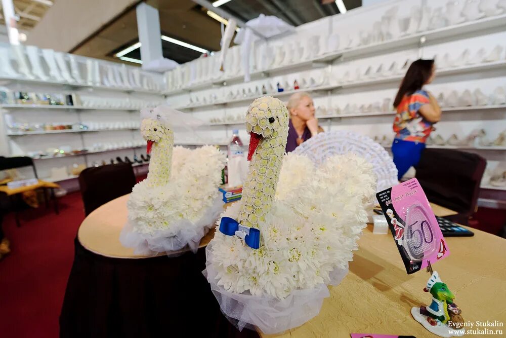 Выставка свадебных платьев. Свадебная выставка. выставка свадебных аксессуаров. свадебная ярмарка спб.