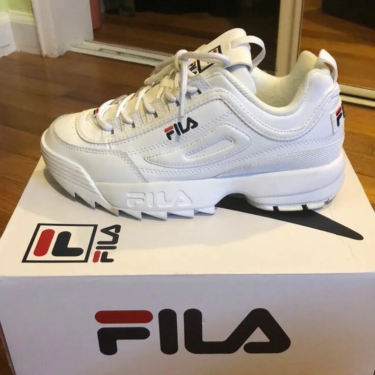 Ботинки фила женские. Fila f 2002 silver. Фила велл квм. Фила 8. Женские кроссовки fila disruptor zero pearl.